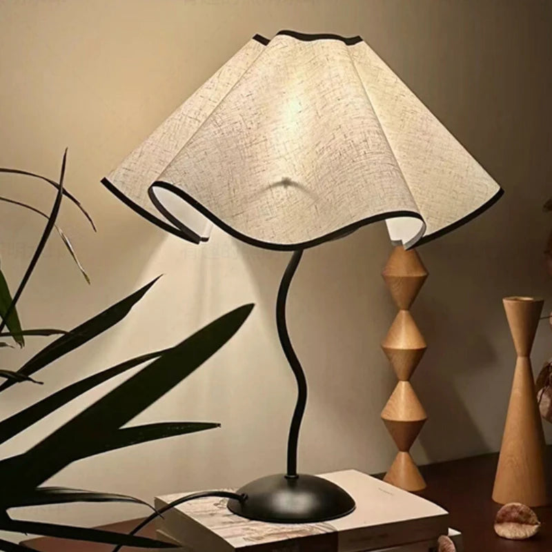 Nordic Petal Table Lamp