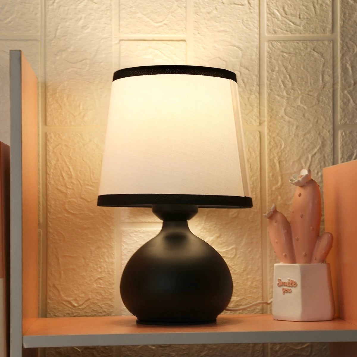 Modern Linen Art Table Lamp