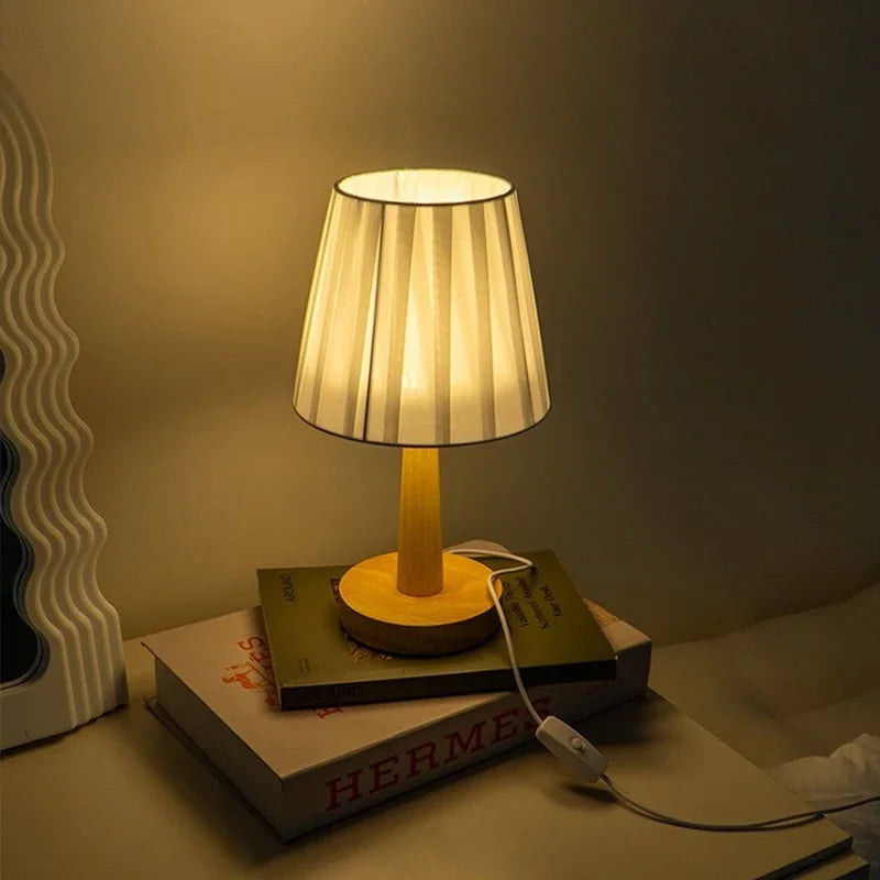 Nordic Pleated Table Lamp