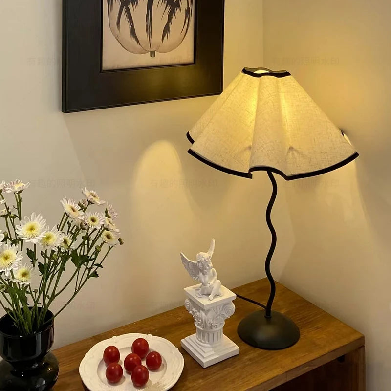 Nordic Petal Table Lamp